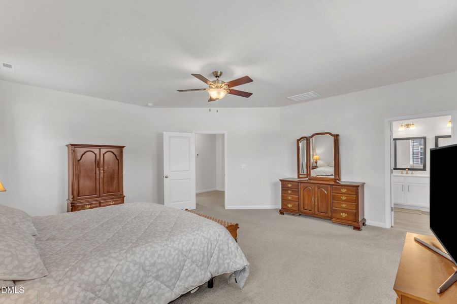 1021 Clove Pine Dr. Knightdale, NC 27545