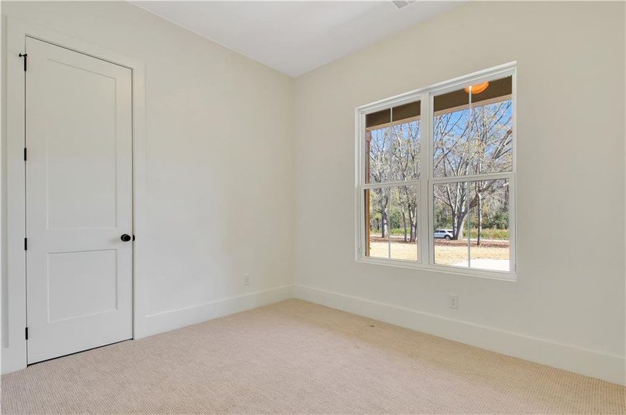 Spacious, unfurnished interior of a new home in , Luthersville (Image 32).