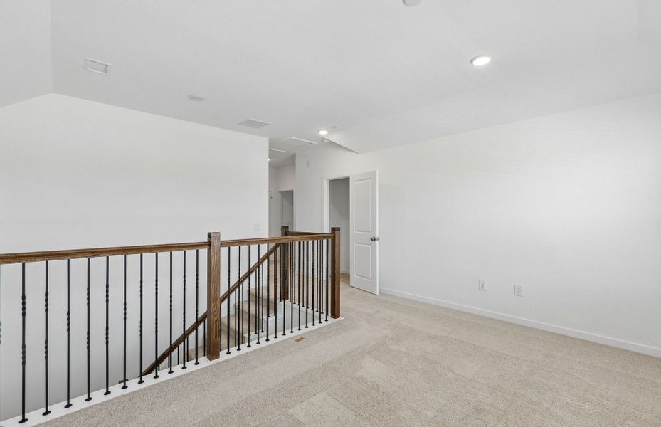 Spacious, unfurnished interior of a new home in Mavera, Conroe (Image 21). Spacious, unfurnished interior of a new home in Mavera, Conroe (Image 21).