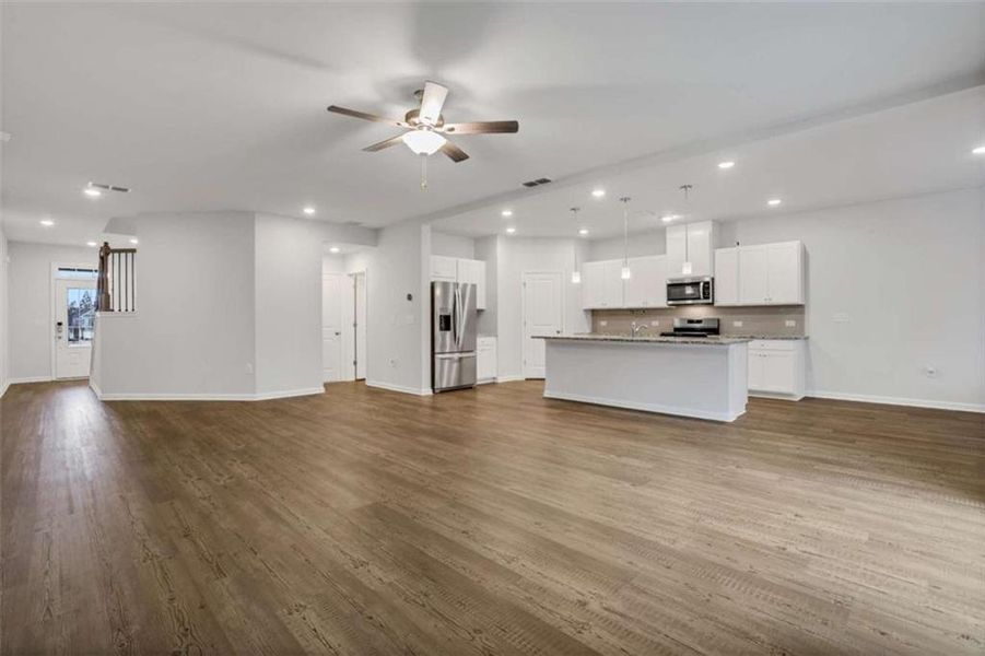 Spacious, unfurnished interior of a new home in Graystone Village, Grayson (Image 14). Spacious, unfurnished interior of a new home in Graystone Village, Grayson (Image 14).