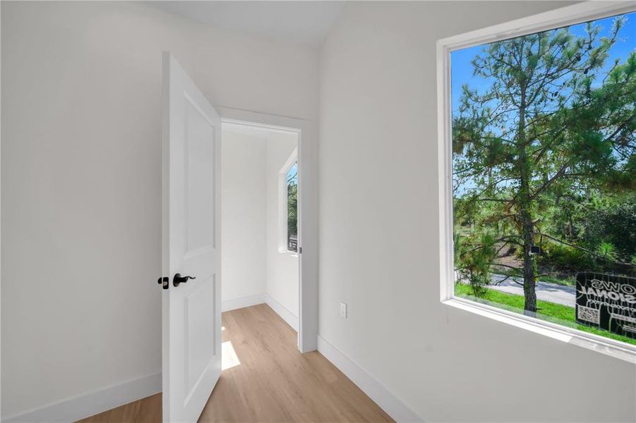 Spacious, unfurnished interior of a new home in , Lehigh Acres (Image 20).