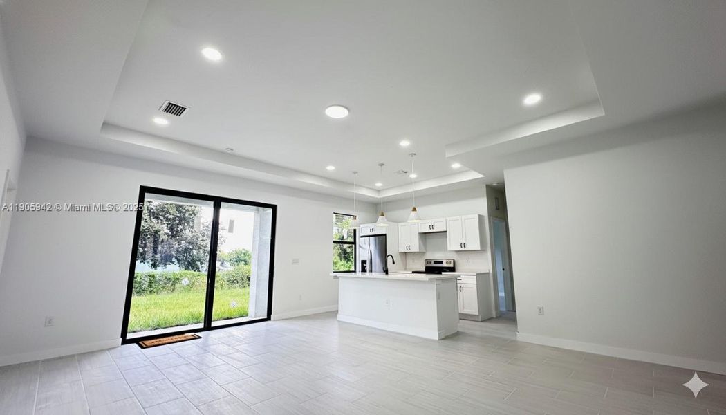 Spacious, unfurnished interior of a new home in , Lehigh Acres (Image 10). Spacious, unfurnished interior of a new home in , Lehigh Acres (Image 10).