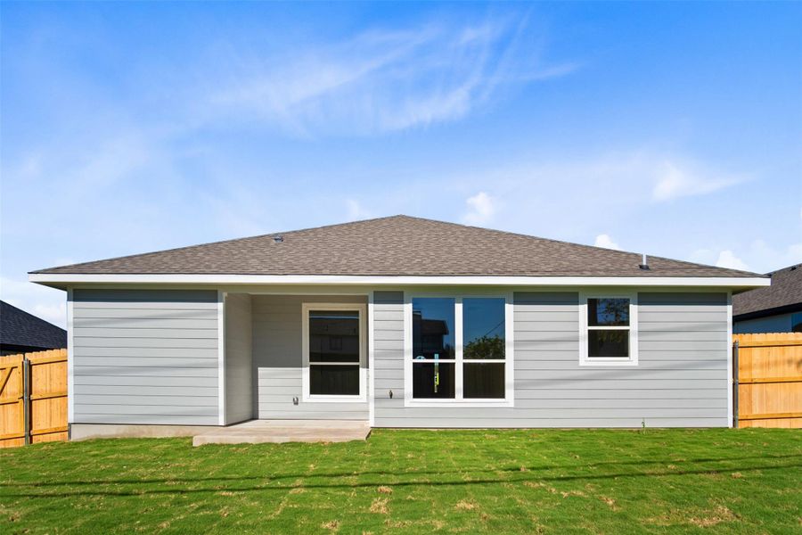 Exterior details and patio area of a home in , Temple (Image 3).