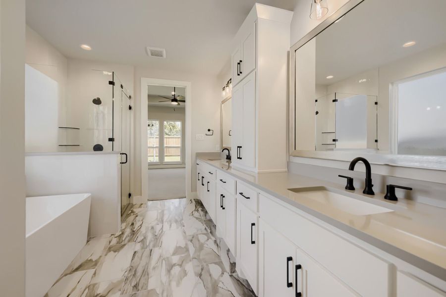 1265 Cedarwood - Primary Bathroom 1265 Cedarwood - Primary Bathroom
