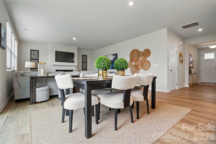 Photos from another completed Cascades for representation only. Eterior elevation/colors and interior finishes may vary.