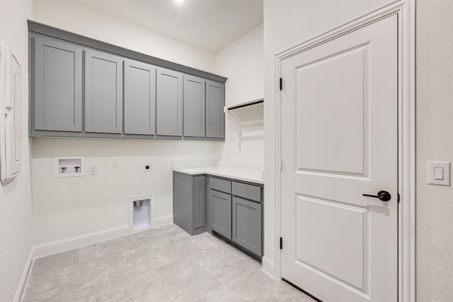 Spacious, unfurnished interior of a new home in Wildflower Ranch 60-65, Fort Worth (Image 22). Spacious, unfurnished interior of a new home in Wildflower Ranch 60-65, Fort Worth (Image 22).