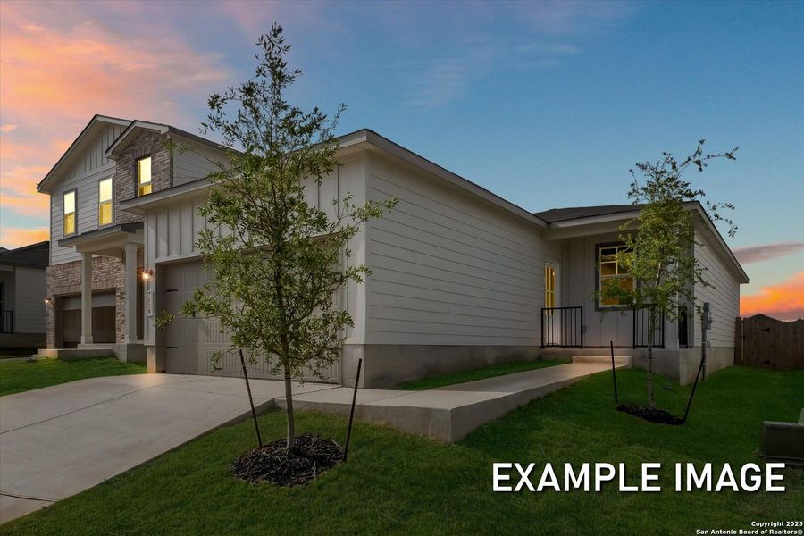 Image 31 of a home in Agave.