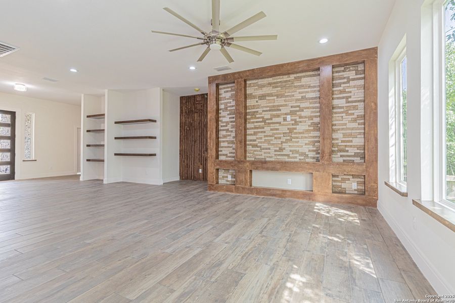 Spacious, unfurnished interior of a new home in , San Antonio (Image 26). Spacious, unfurnished interior of a new home in , San Antonio (Image 26).