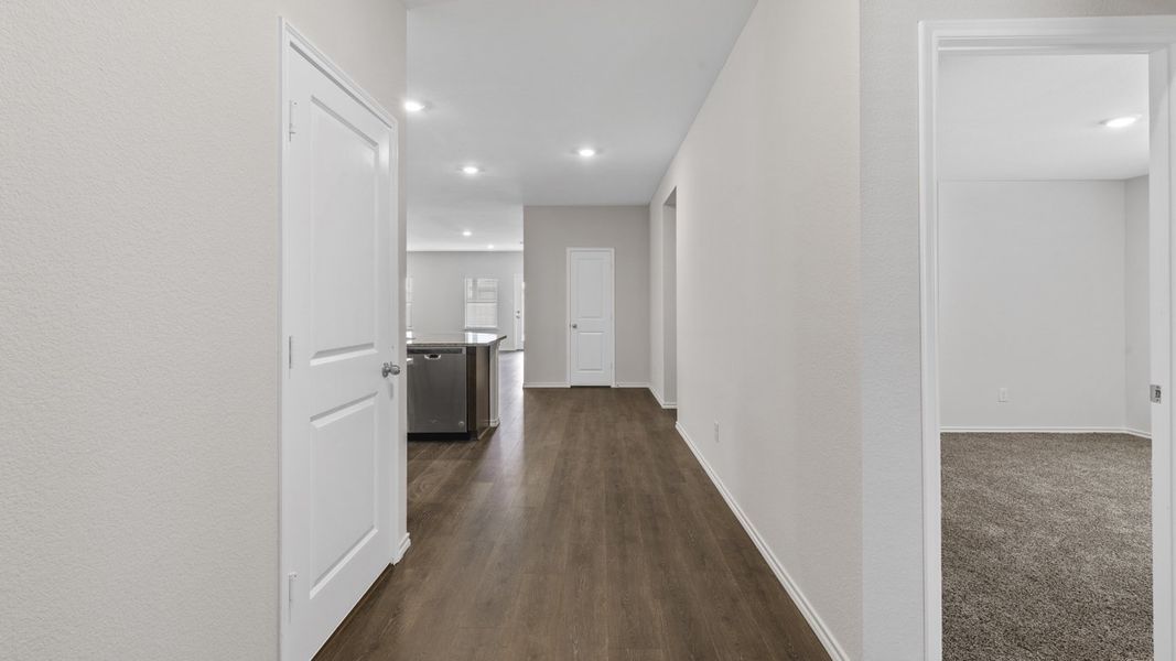 Spacious, unfurnished interior of a new home in Valor Farms, Royse City (Image 22). Spacious, unfurnished interior of a new home in Valor Farms, Royse City (Image 22).