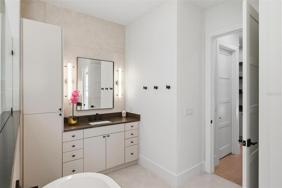 Furnished interior view inside a new home in , Sarasota (Image 8).