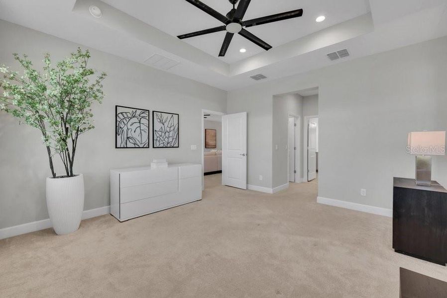 Spacious, unfurnished interior of a new home in Valencia Del Sol, Wimauma (Image 20). Spacious, unfurnished interior of a new home in Valencia Del Sol, Wimauma (Image 20).