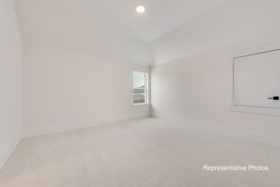 Representative unfurnished interior of a home built from the Grandview by Grand Homes in Silverleaf Estates in Frisco, Frisco (Image 18).