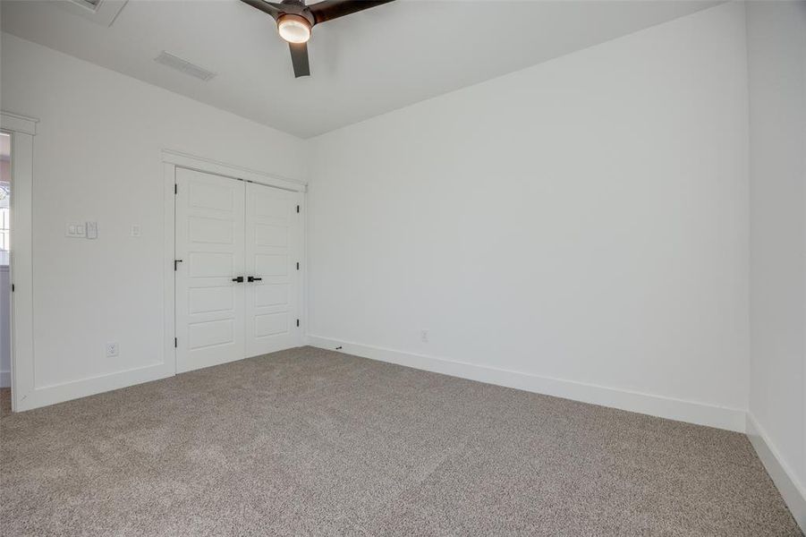 Spacious, unfurnished interior of a new home in , Denison (Image 16).