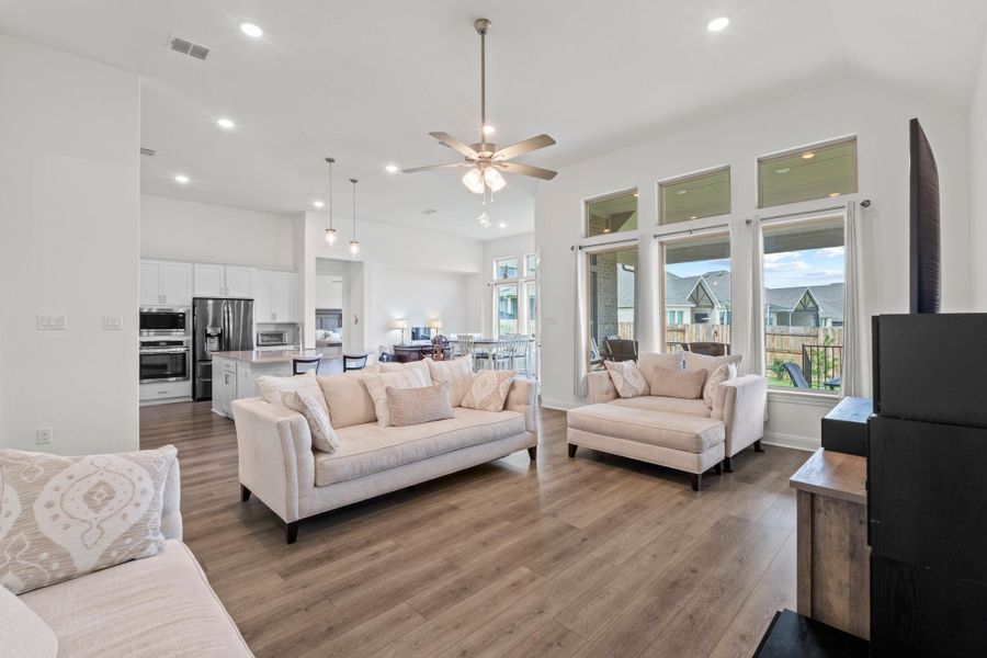 This bright and airy sanctuary is perfect for relaxing after a day exploring the nearby San Marcos River or the shops at Kyle Marketplace.