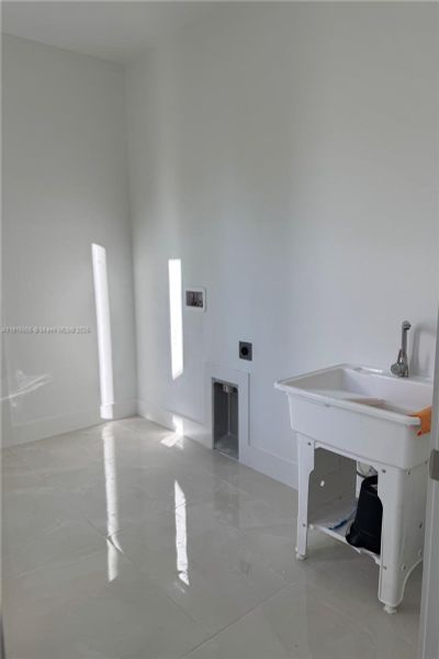 Image 20 of a home in .