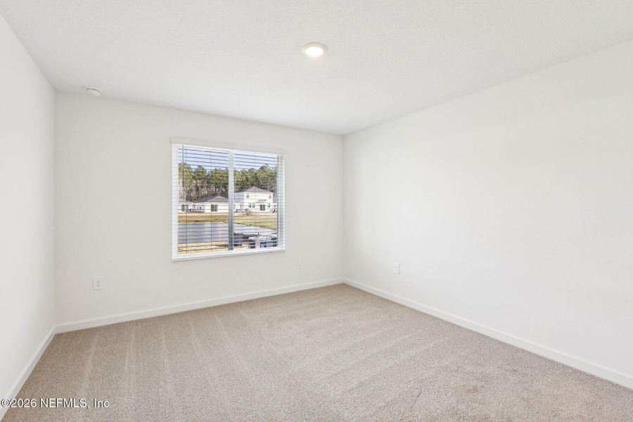 Spacious, unfurnished interior of a new home in Kings Preserve, Jacksonville (Image 26).
