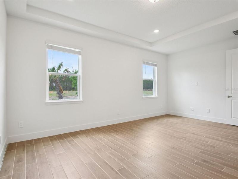 Spacious, unfurnished interior of a new home in , Ormond Beach (Image 9).