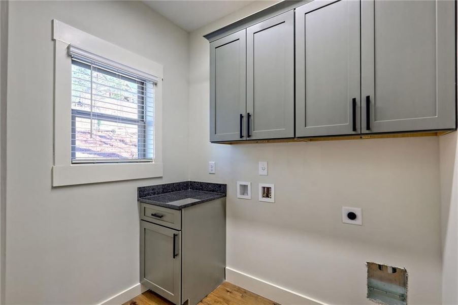 Furnished interior view inside a new home in , Hiawassee (Image 33).