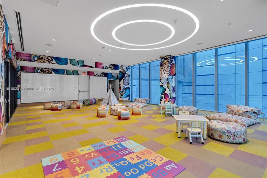 Community amenities in Missoni Baia, Miami (Image 33). Community amenities in Missoni Baia, Miami (Image 33).