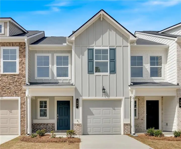 Image 29 of a home in Village Green.