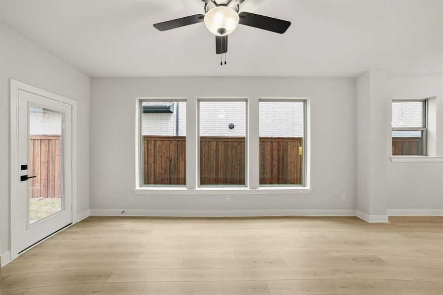 Spacious, unfurnished interior of a new home in Karis - Cottage Series, Crowley (Image 17).