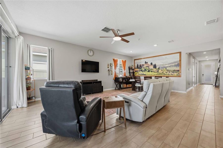 Furnished interior view inside a new home in Seasons at Eden Hills, Lake Alfred (Image 14).