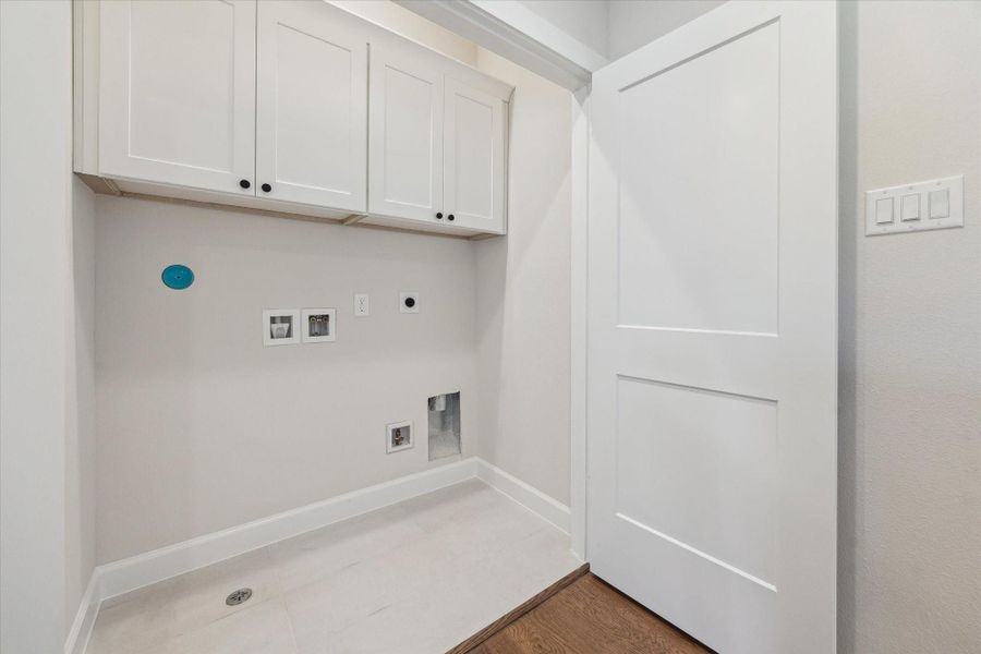 Spacious, unfurnished interior of a new home in , Houston (Image 35).