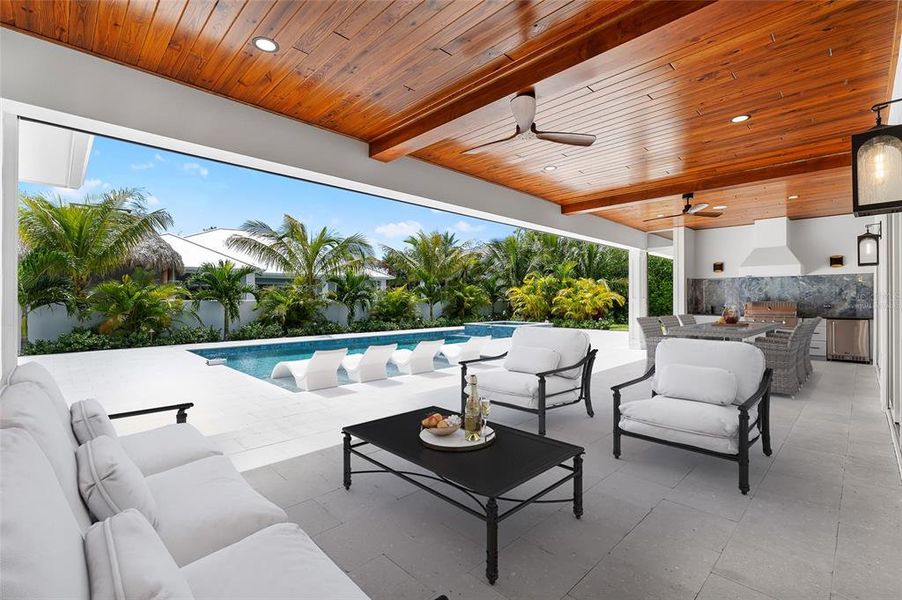 Community amenities in , Boca Grande (Image 42).