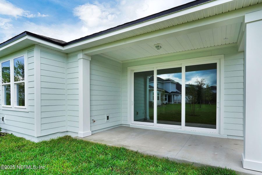 Exterior details and patio area of a home in Crosswinds at Nocatee, Ponte Vedra (Image 3).