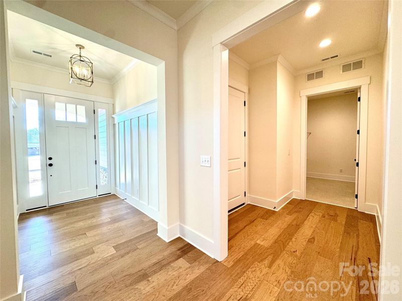 Spacious, unfurnished interior of a new home in Cumberland, Concord (Image 17).