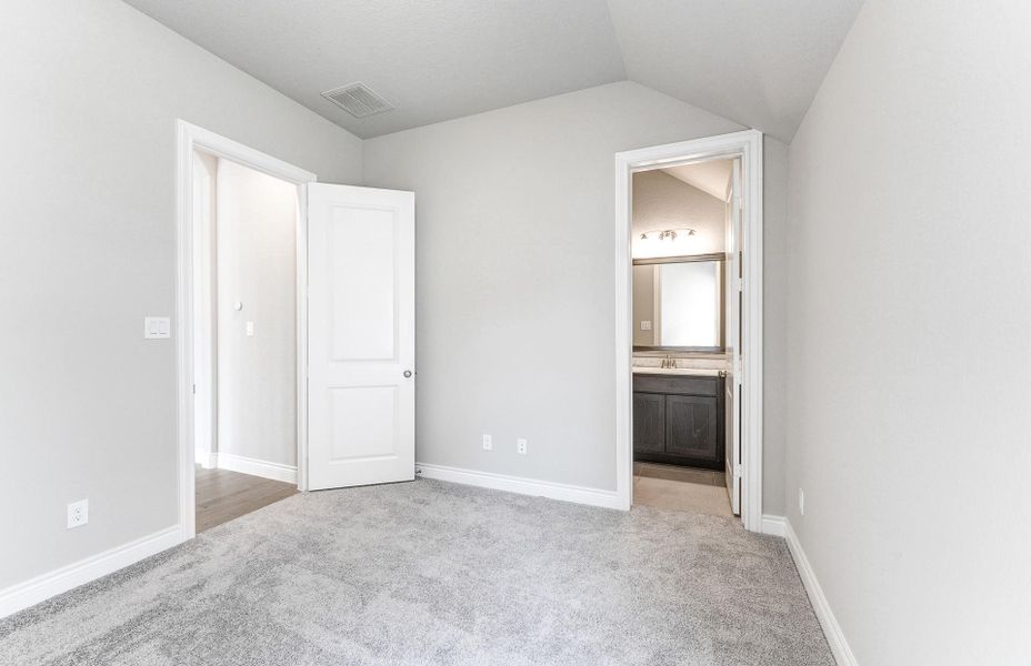Spacious, unfurnished interior of a new home in Audubon 60', Magnolia (Image 20). Spacious, unfurnished interior of a new home in Audubon 60', Magnolia (Image 20).