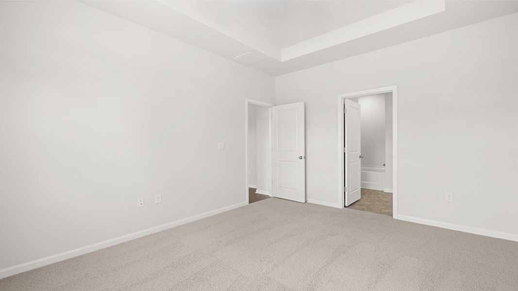Spacious, unfurnished interior of a new home in Highland Hills, Graniteville (Image 18).