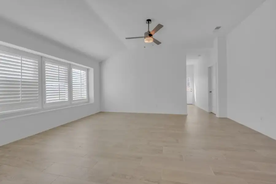 Spacious, unfurnished interior of a new home in Crossland, Clint (Image 25).
