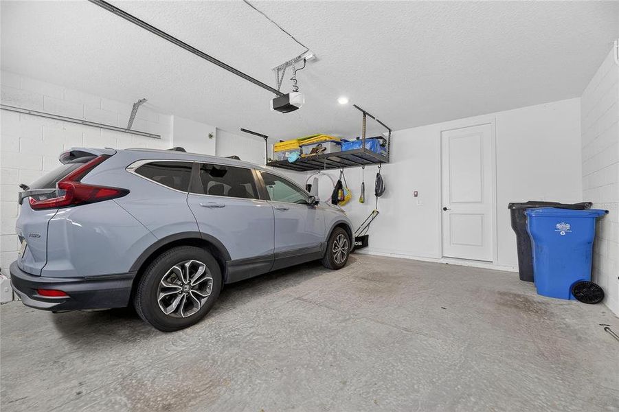 Furnished interior view inside a new home in , Apollo Beach (Image 48).
