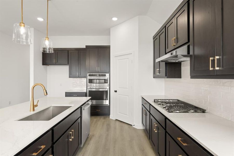 680 Tyronza- Kitchen-4