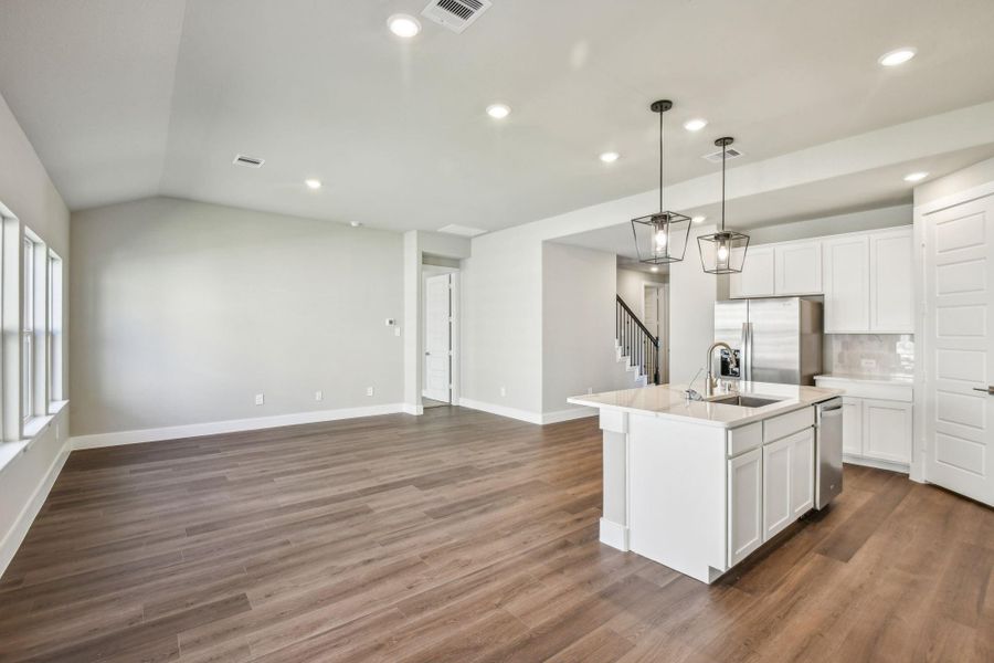 Photo is not of the actual home but is an inspirational photo of builder’s model home and may depict options, furnishings, and/or decorator features that are not included. Photo is not of the actual home but is an inspirational photo of builder’s model home and may depict options, furnishings, and/or decorator features that are not included.