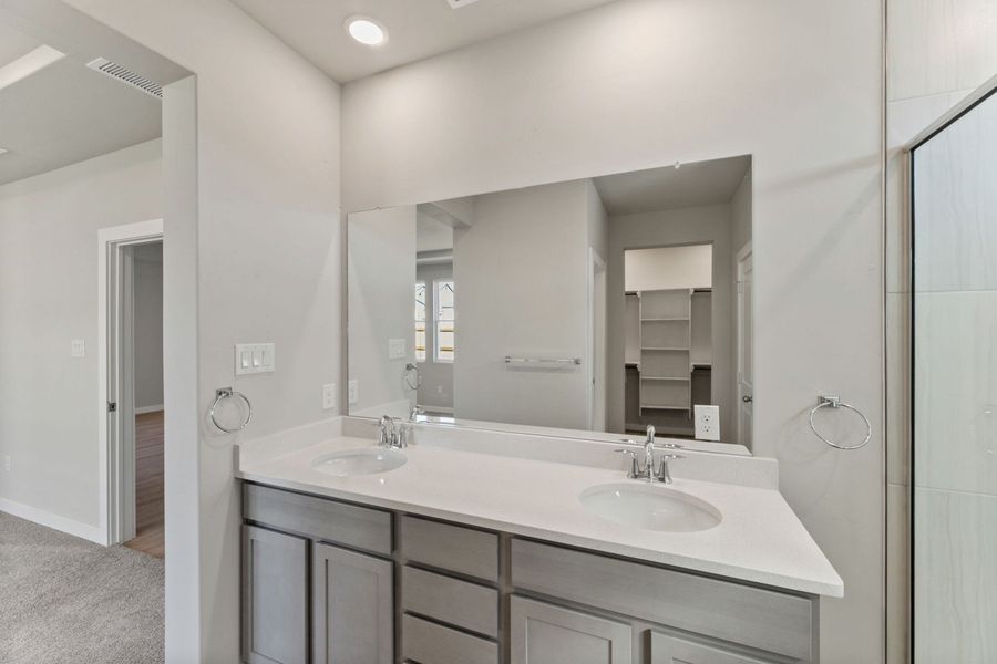 Furnished interior view inside a new home in Hunters Ranch, San Antonio (Image 9).