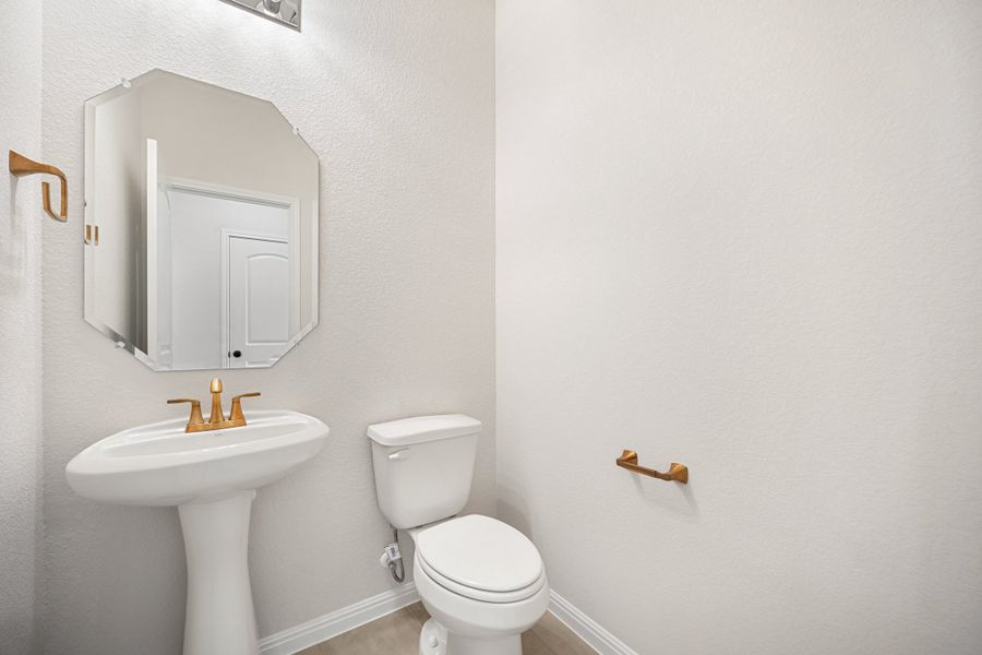 Image 42 representing the Sierra by Ashton Woods in Berry Creek Highlands, Georgetown, TX.