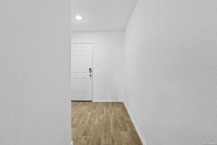 Spacious, unfurnished interior of a new home in Hickory Ridge, Elmendorf (Image 26).