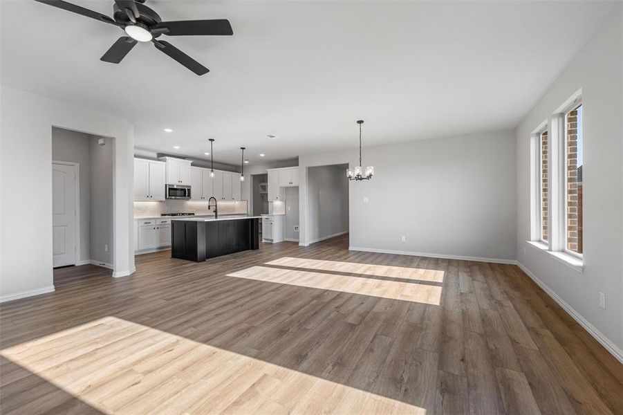 Spacious, unfurnished interior of a new home in Morningstar, Aledo (Image 29). Spacious, unfurnished interior of a new home in Morningstar, Aledo (Image 29).