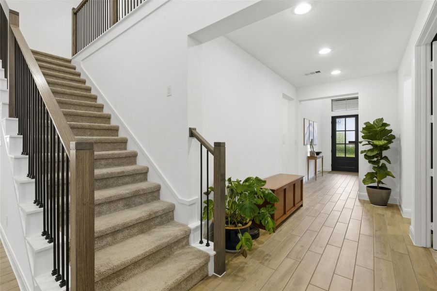 Furnished interior view inside a new home in Wolf Ranch, Georgetown (Image 11).