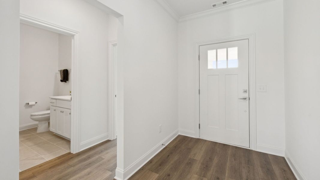 Spacious, unfurnished interior of a new home in The Courtyards at Stewarts Creek, Smyrna (Image 26).