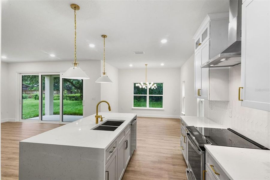 Furnished interior view inside a new home in , Orlando (Image 4).