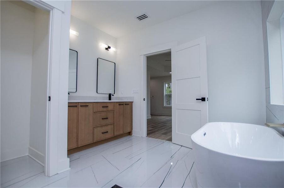 Furnished interior view inside a new home in , Newnan (Image 5).