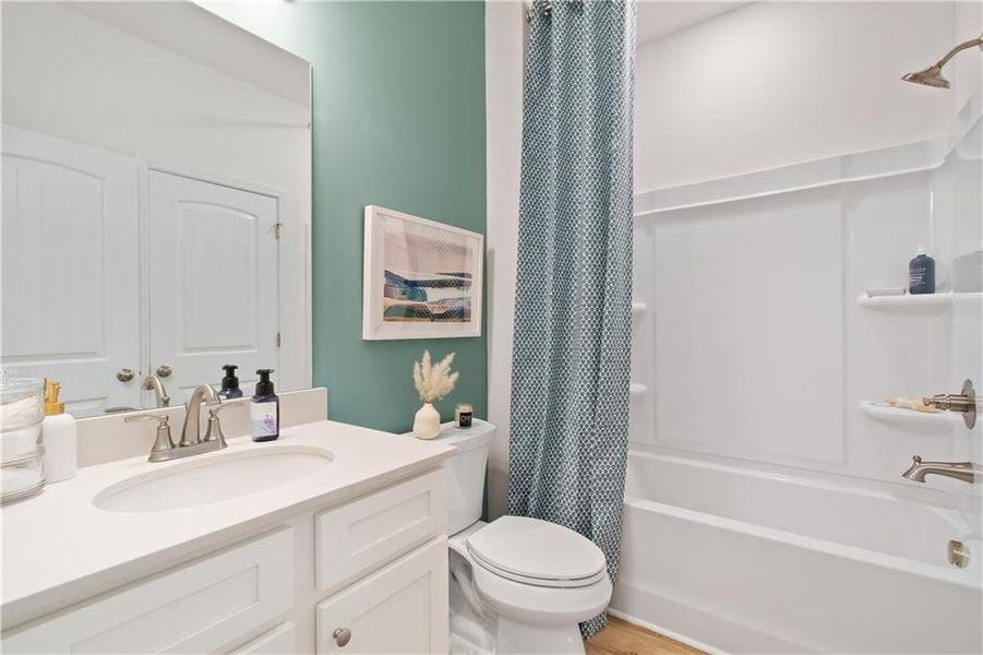 Furnished interior view inside a new home in Abbotts Crossing, Conyers (Image 17).