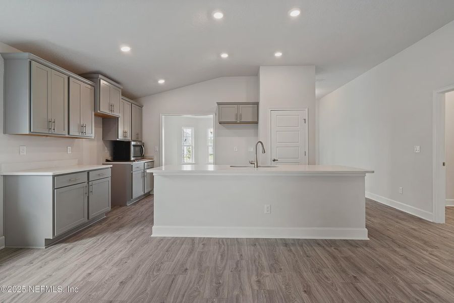 Image 18 of a home in Shadow Crest at Rolling Hills. Image 18 of a home in Shadow Crest at Rolling Hills.