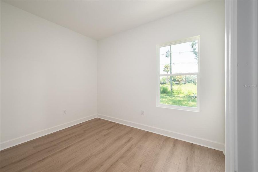Spacious, unfurnished interior of a new home in , Sanford (Image 23).