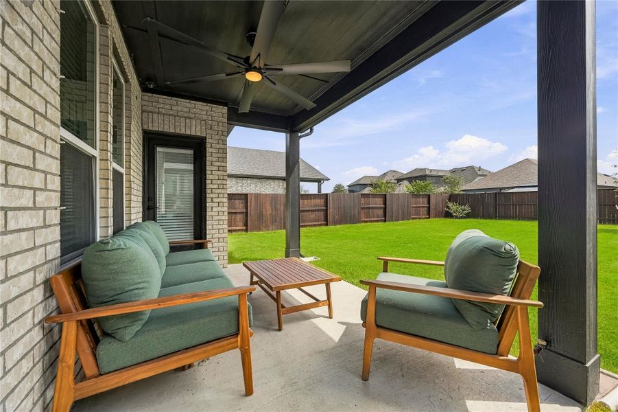 The back patio is equipped with a convenient gas stub, making it easy to add a built-in grill or create a customized outdoor kitchen. The back patio is equipped with a convenient gas stub, making it easy to add a built-in grill or create a customized outdoor kitchen.