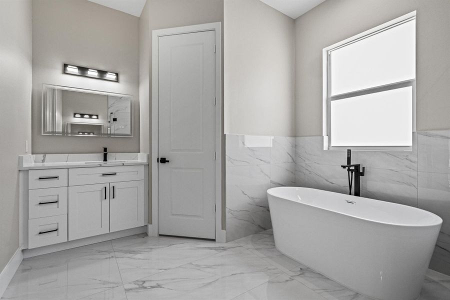 Furnished interior view inside a new home in , Port St. Lucie (Image 12).