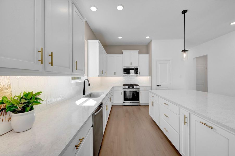 Furnished interior view inside a new home in The Grand Prairie - Retreat Collection, Hockley (Image 17).
